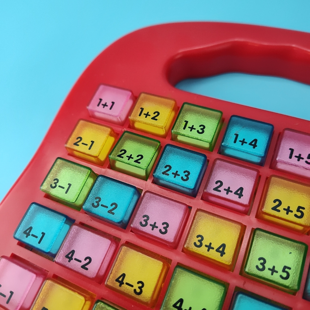 Push & Learn Colorful Math Addition / Subtraction Educational Learning Toy - Picture 5 of 11